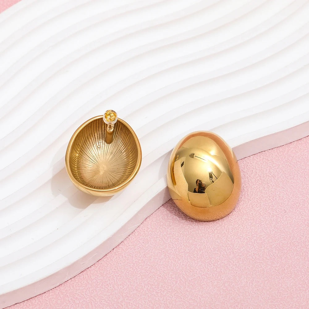 Large Smooth Oval Studs