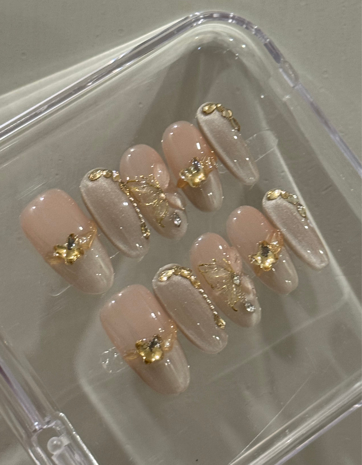 N29 Gold Jelly Butterfly Nails Set