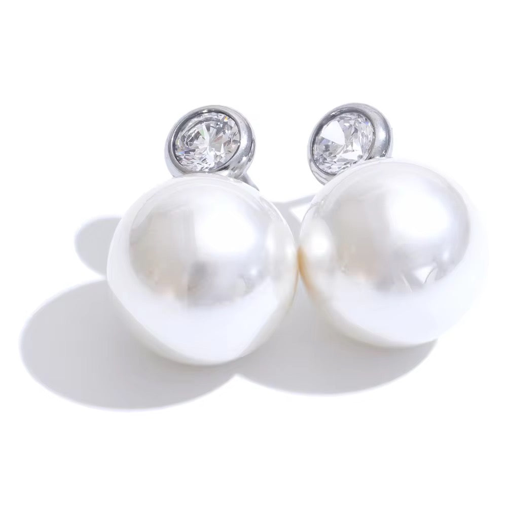 Bunny Pearl Studs