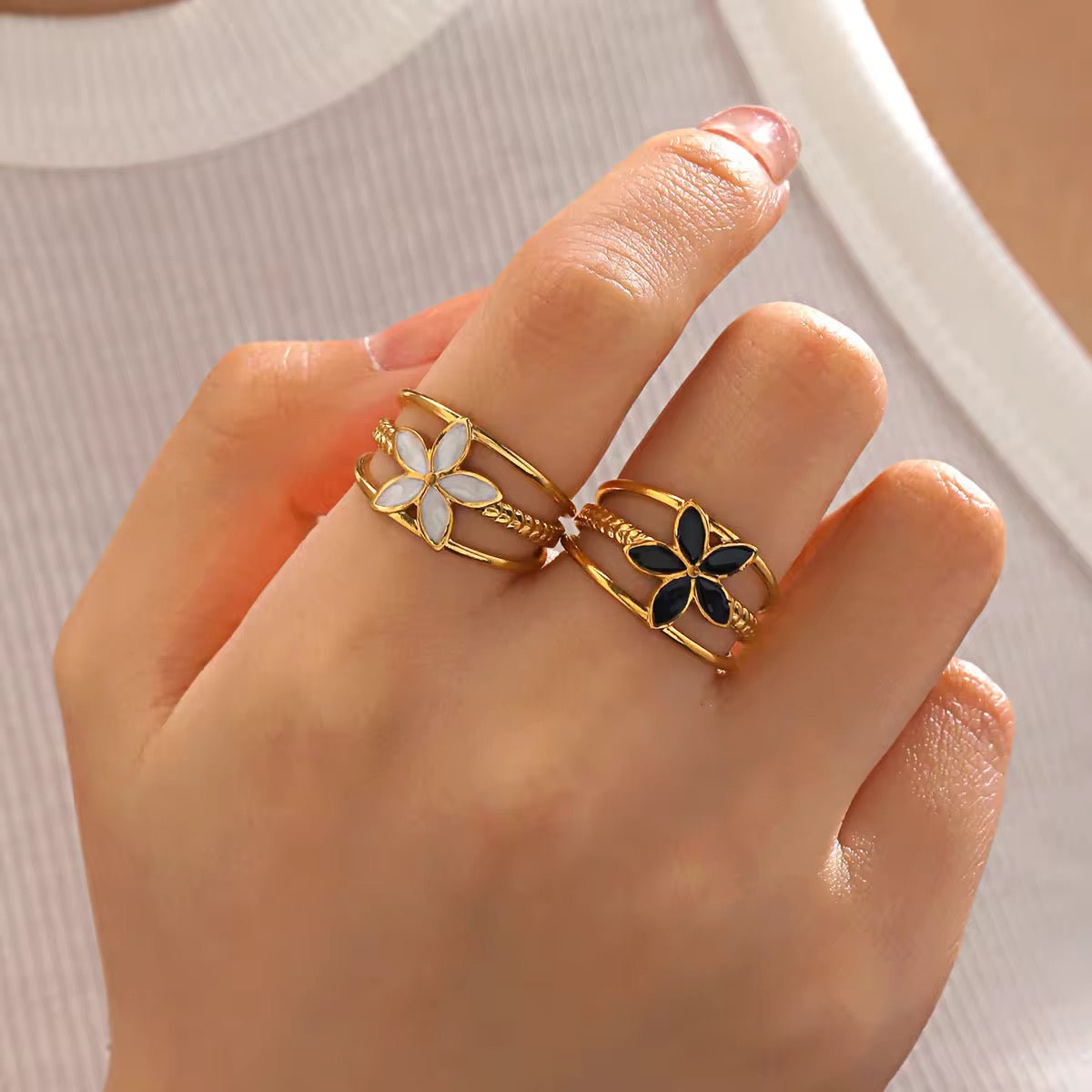 Petra Flower Ring