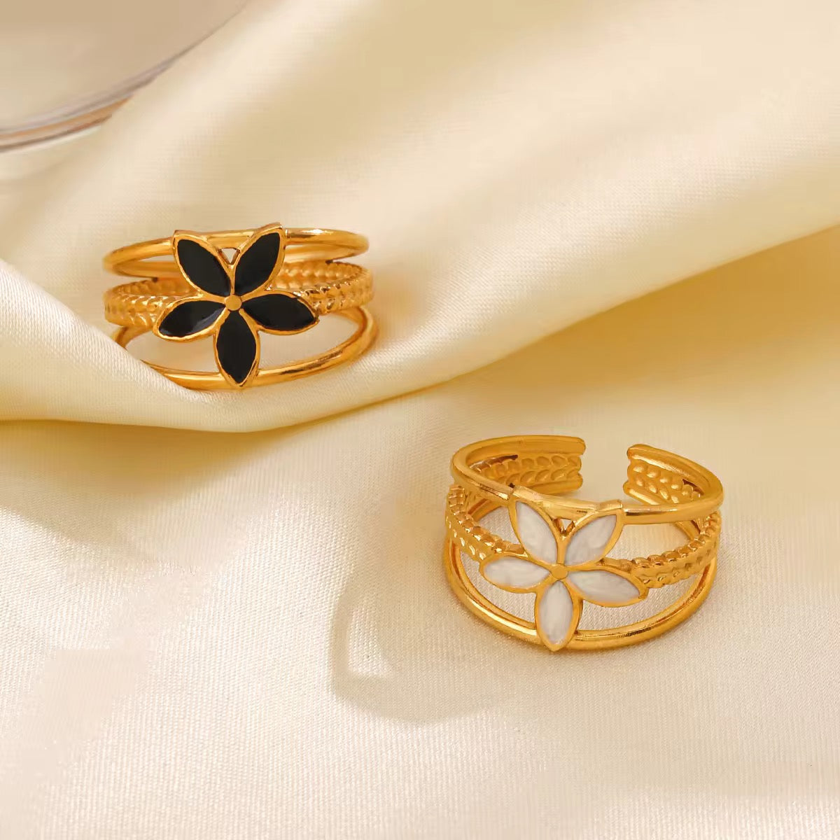 Petra Flower Ring