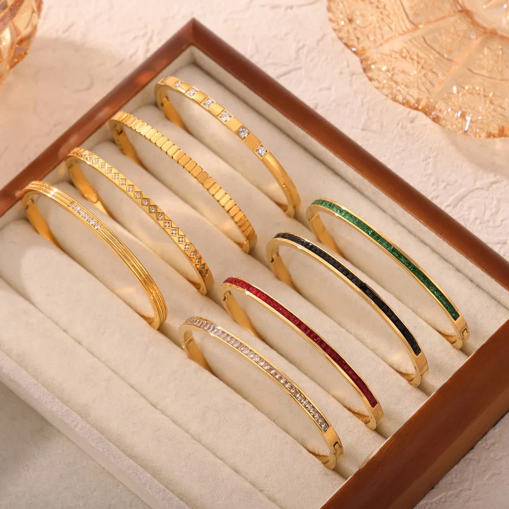 Sleek Zircon Bangle’
