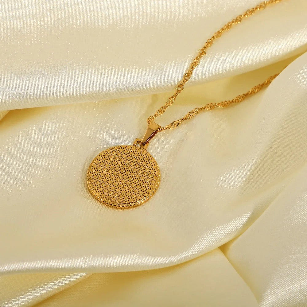 Black Dot Circle Necklace