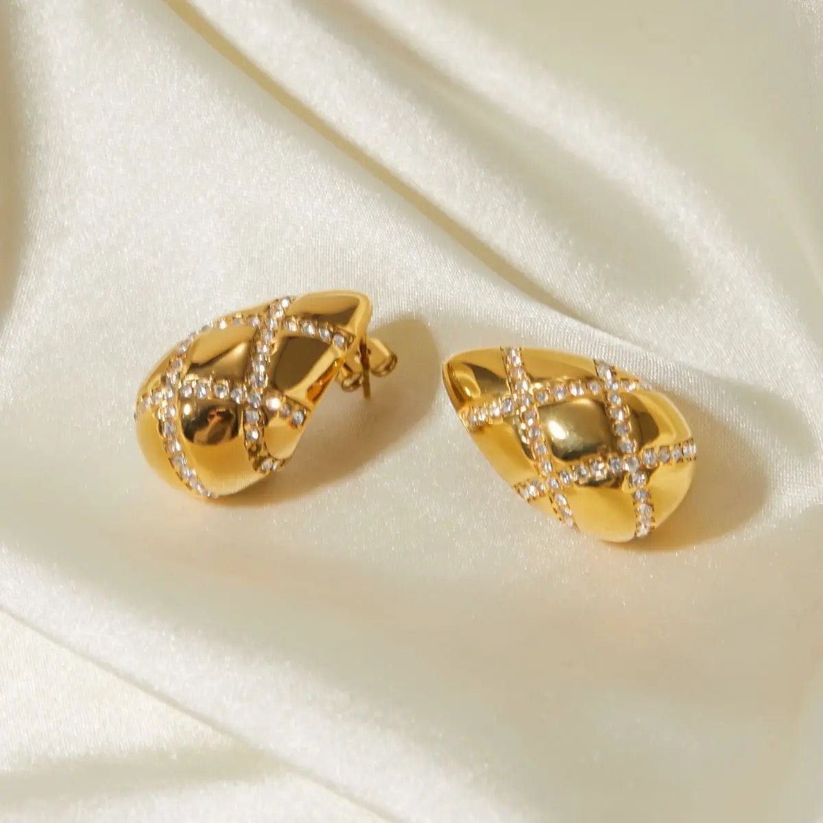 Rhombic Zircon Bottega Hoops