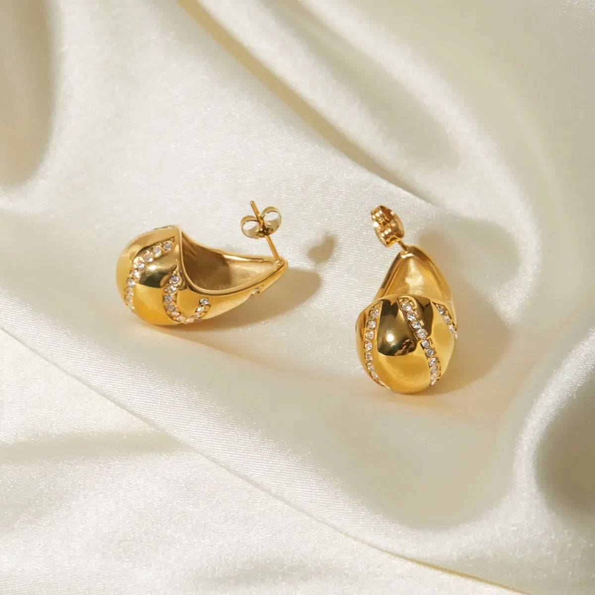 Rhombic Zircon Bottega Hoops