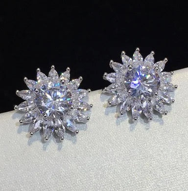 Wick Flower Silver Studs