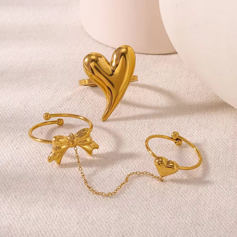 Bow Affection Ring