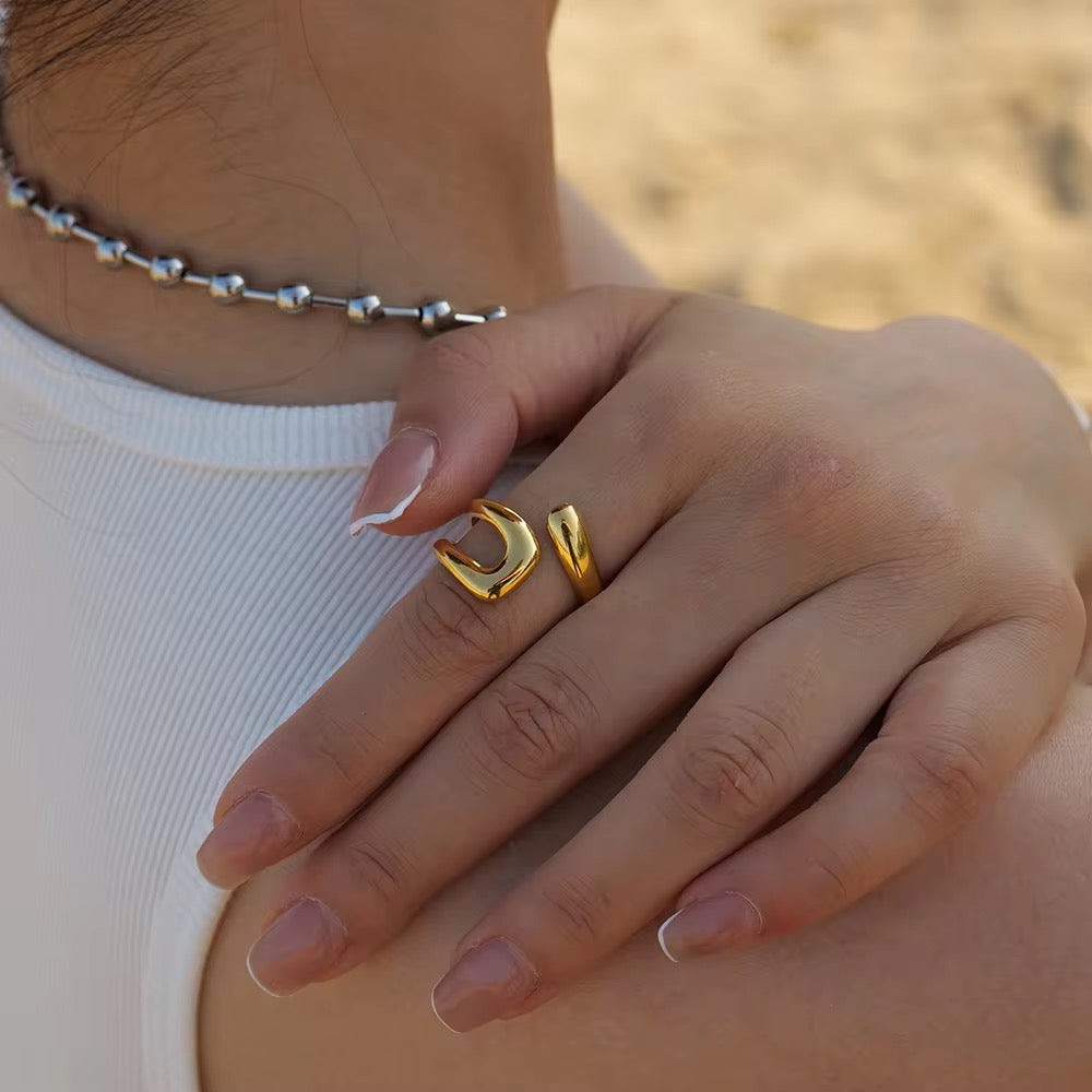 Cross Hollow Ring