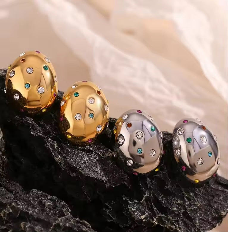 Pebblekiss Studs