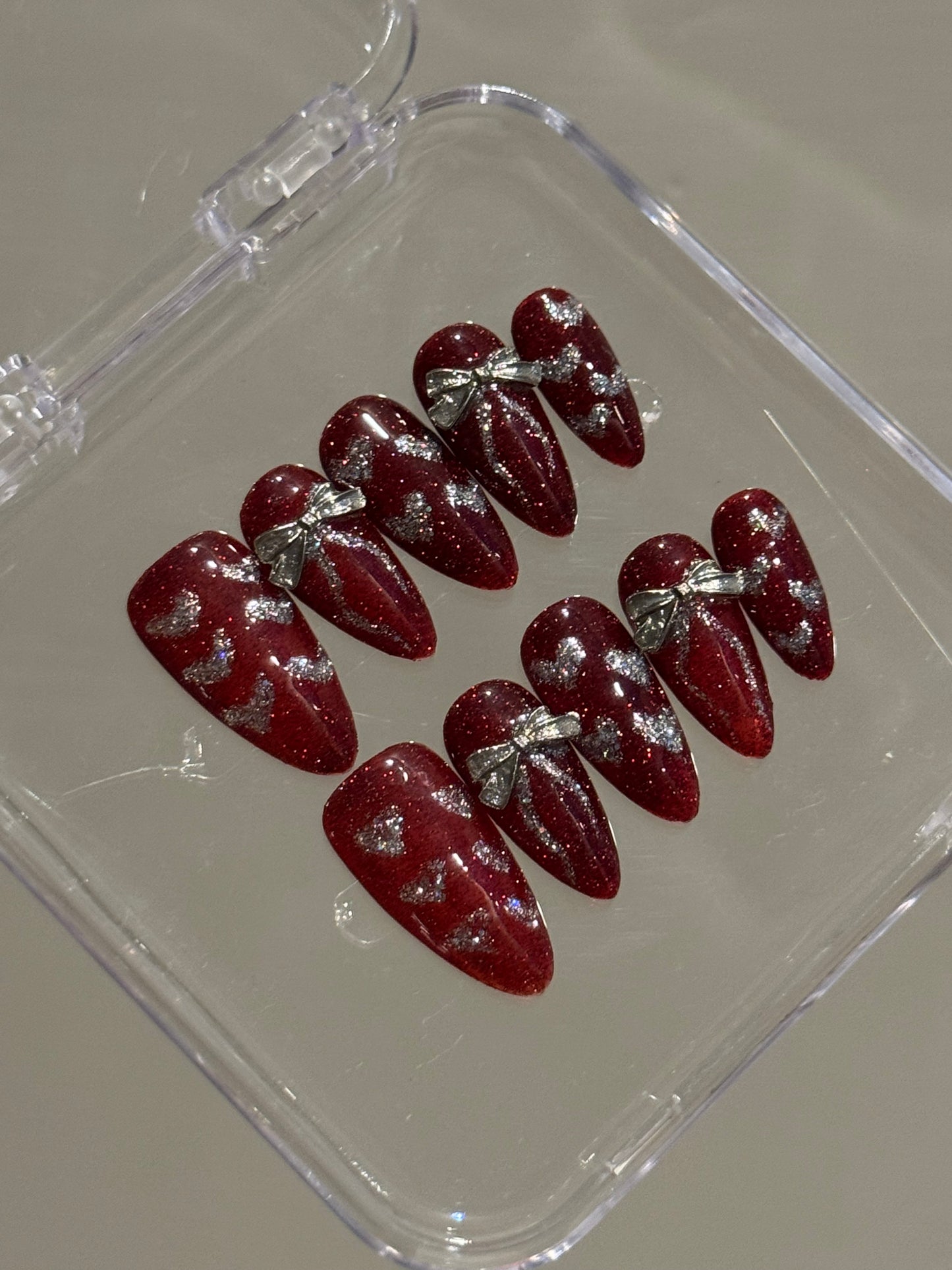 N15 Gold Stilletoe Nails Set