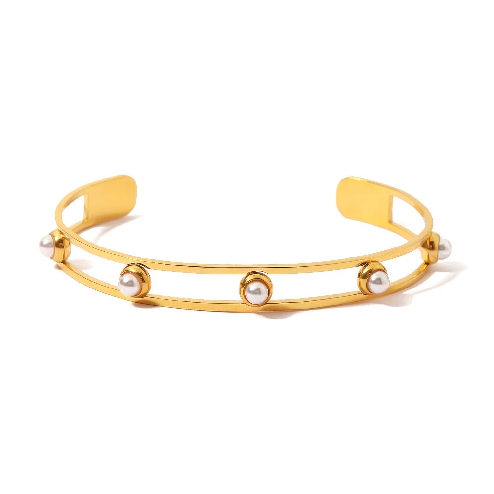 Mars Pearl Bangle