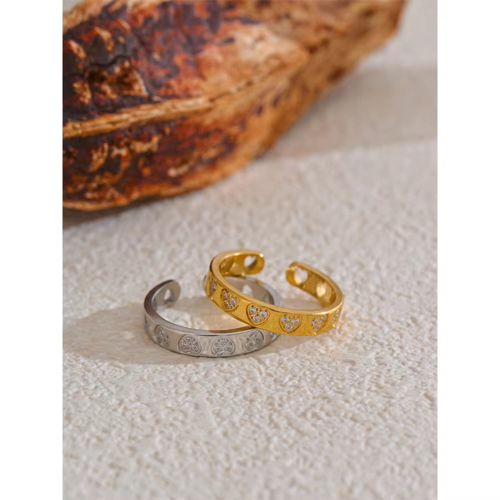 Zirconia Heart Hollow Ring