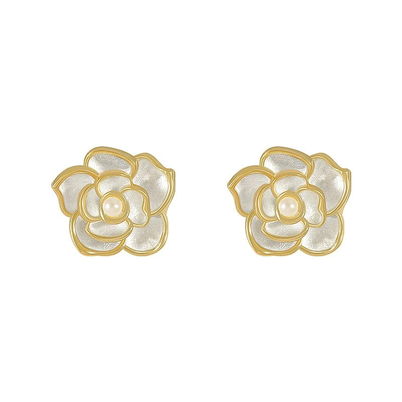 Oats Pearl Studs
