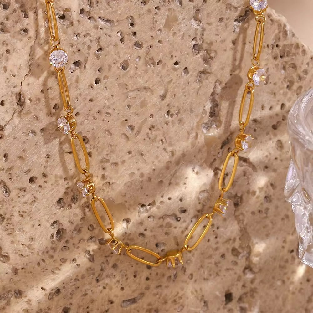 Suzi Necklace