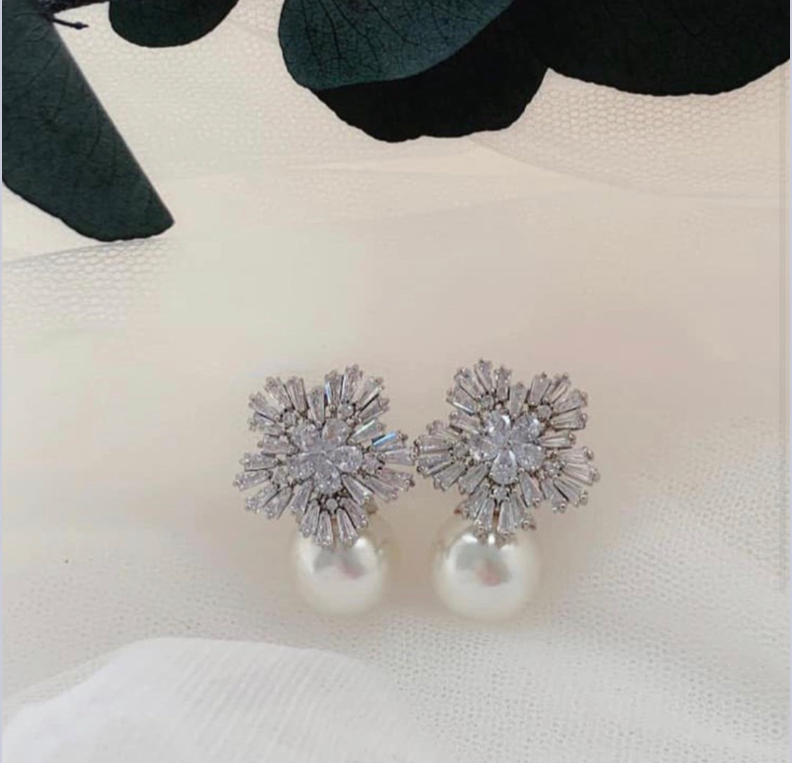 Snowflake Pearl Studs