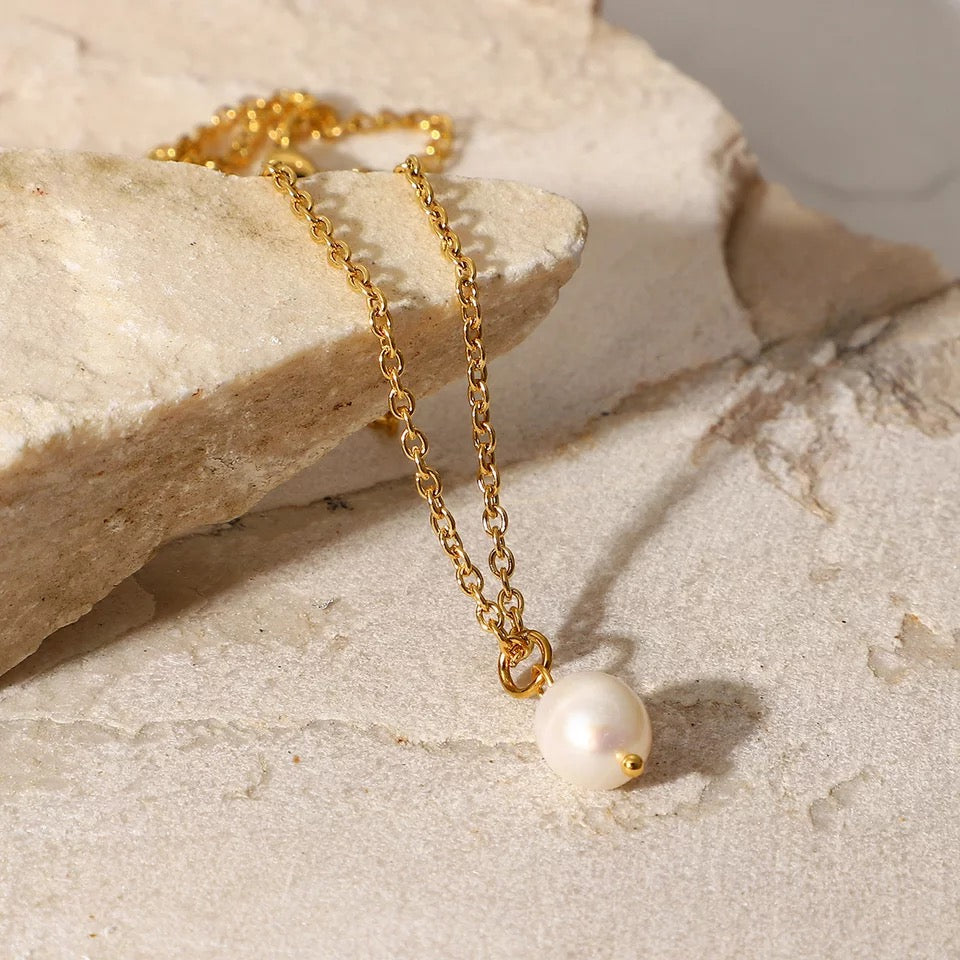 Felix Pearl Necklace