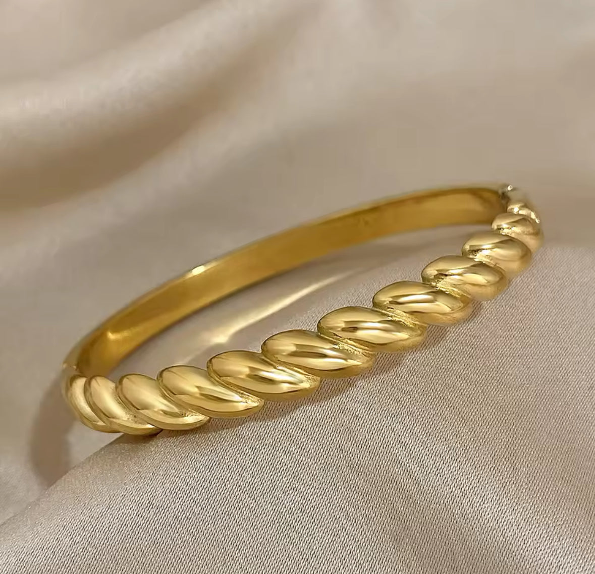 Croissant Bangle