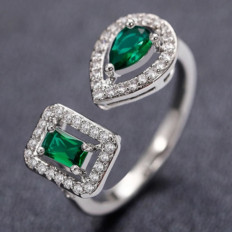 Emerald Mina Ring