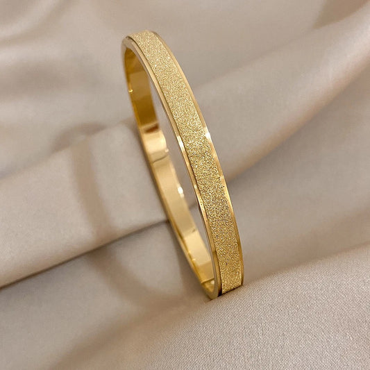 Plain Glitter Gold Bangle