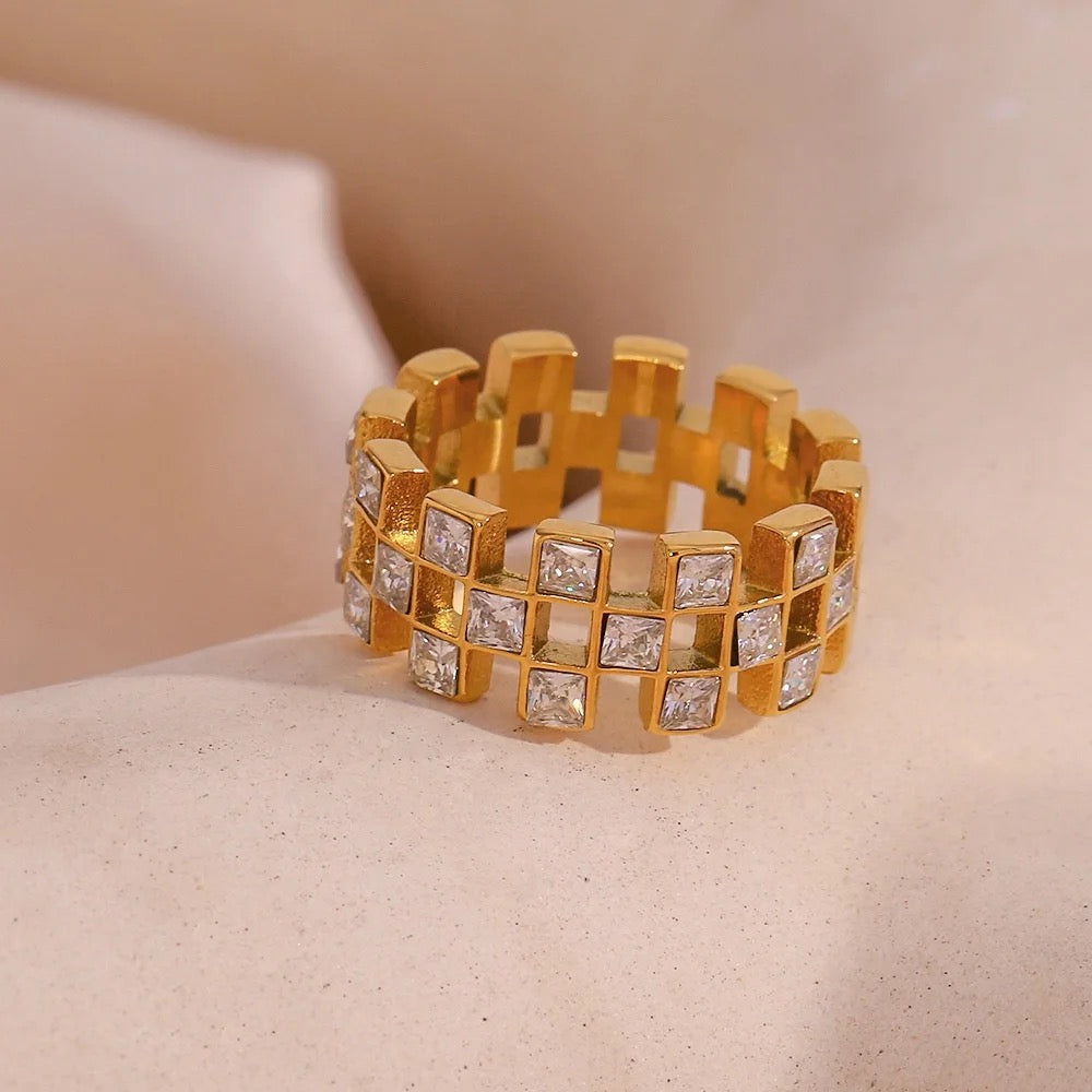 Izel Studded Ring (Gold)