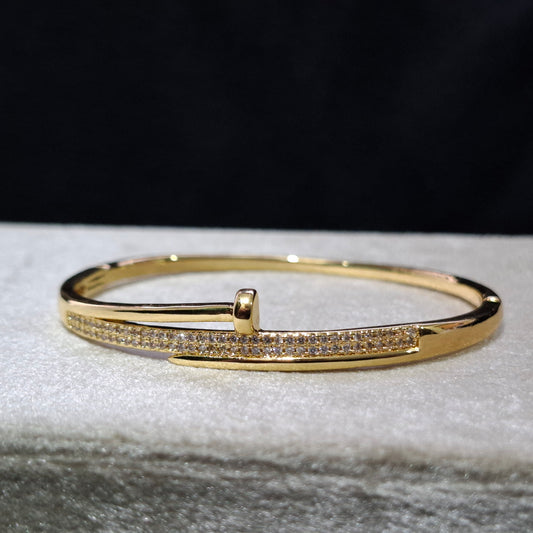 Twilight Loop Nail Bangle