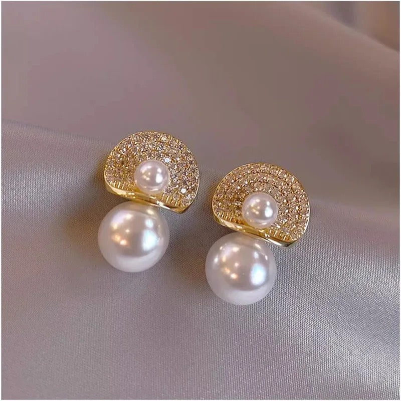 Mushroom Pearl Gold Studs