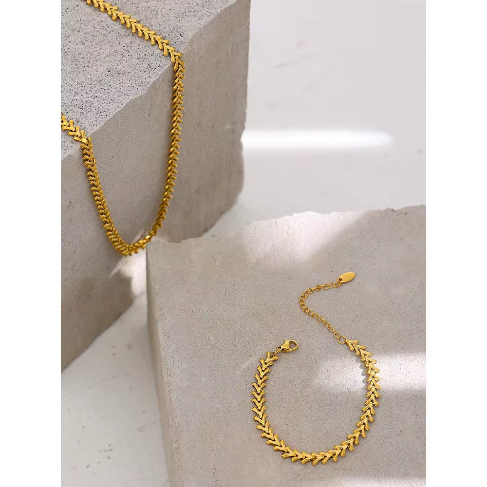 Leafy Necklace