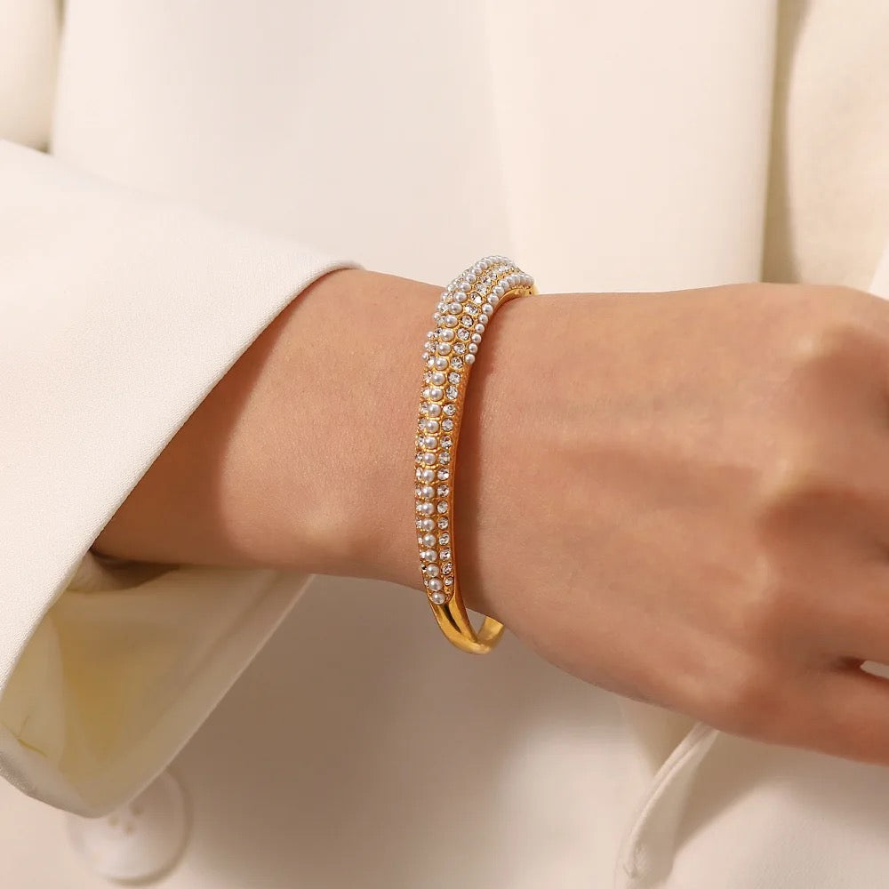 Nector Pearl Bangle