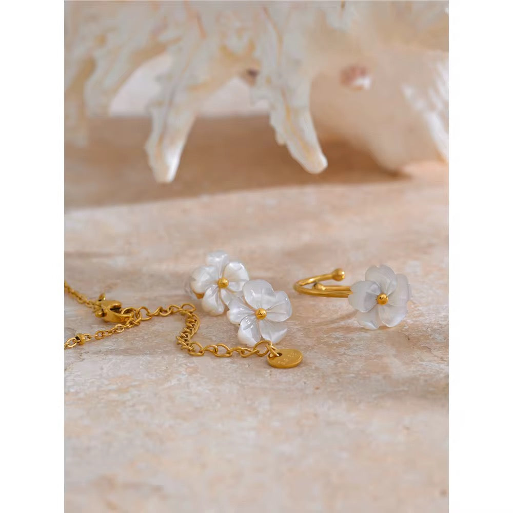White Daisy Set