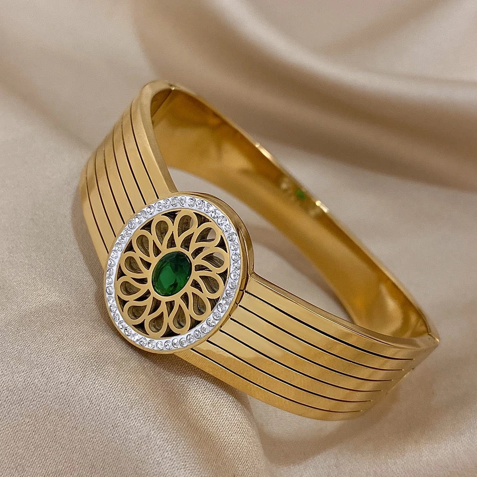 Green Flower Gold Bangle