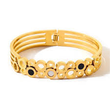 BW Circular Bangle