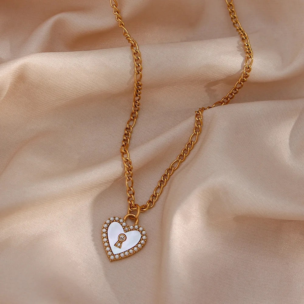 Pearly Heart Locked Necklace