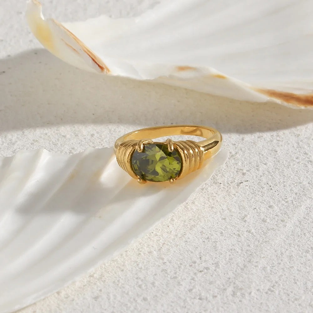 Joelle Gold Ring (Stone Color Olive)