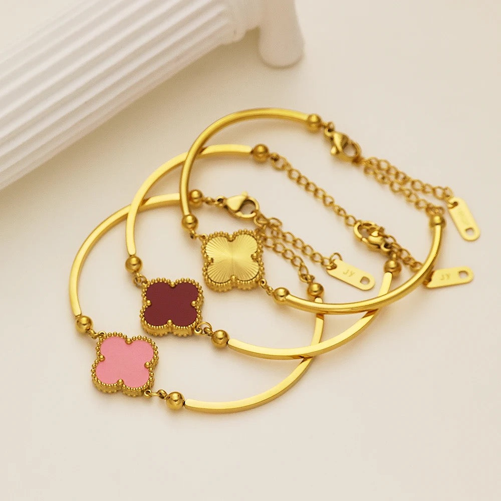 Single Clover Bangle