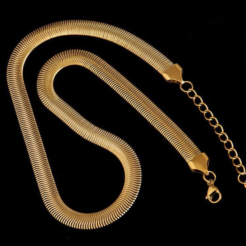 Thick Snake Choker Necklace