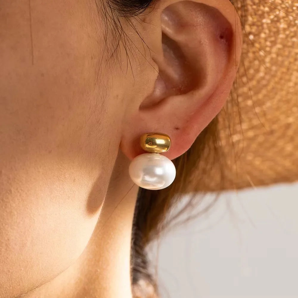 Solara Pearl Studs