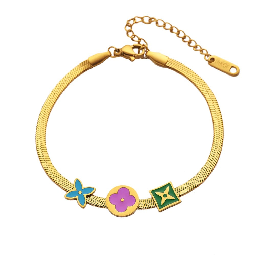 Jazzy Clover Snake Bracelet