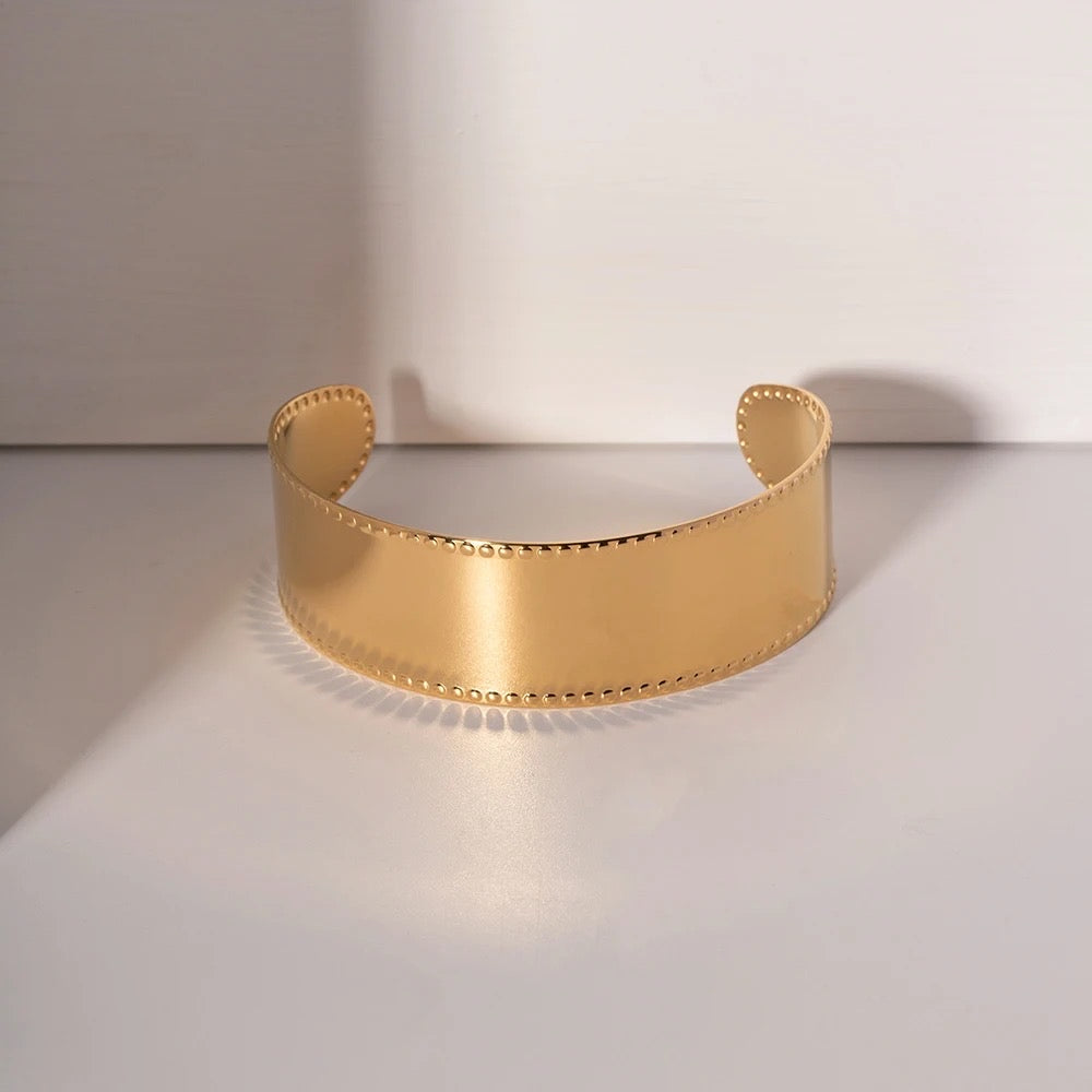 Solid Sleek Cuff