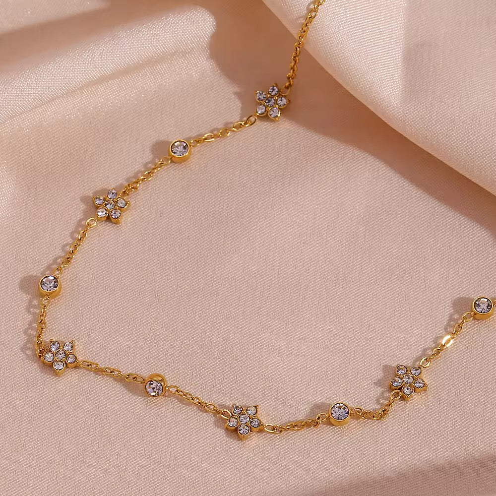 Luxury Clyde Delicate Necklace