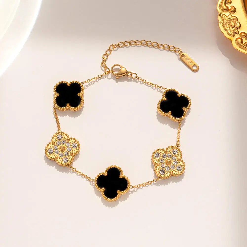 Black Diamond CLOVER BRACELET