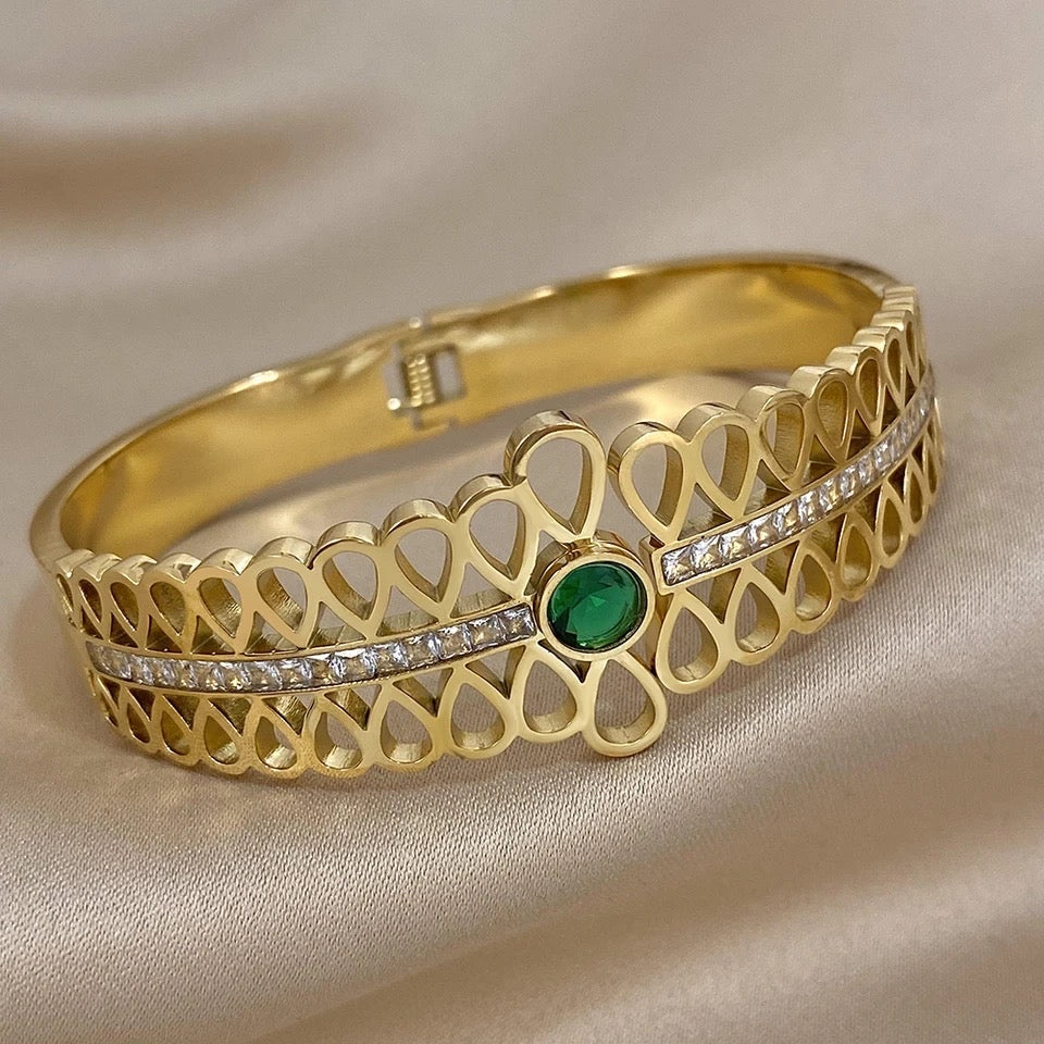 Wide Green Chunky Gold Bangle A26