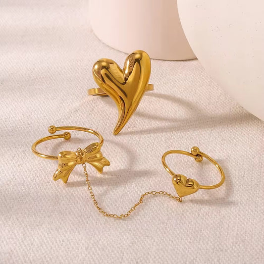 Bow Affection Ring