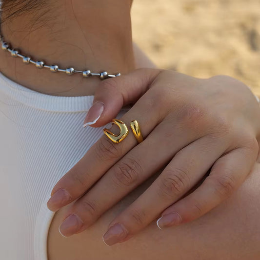 Cross Hollow Ring