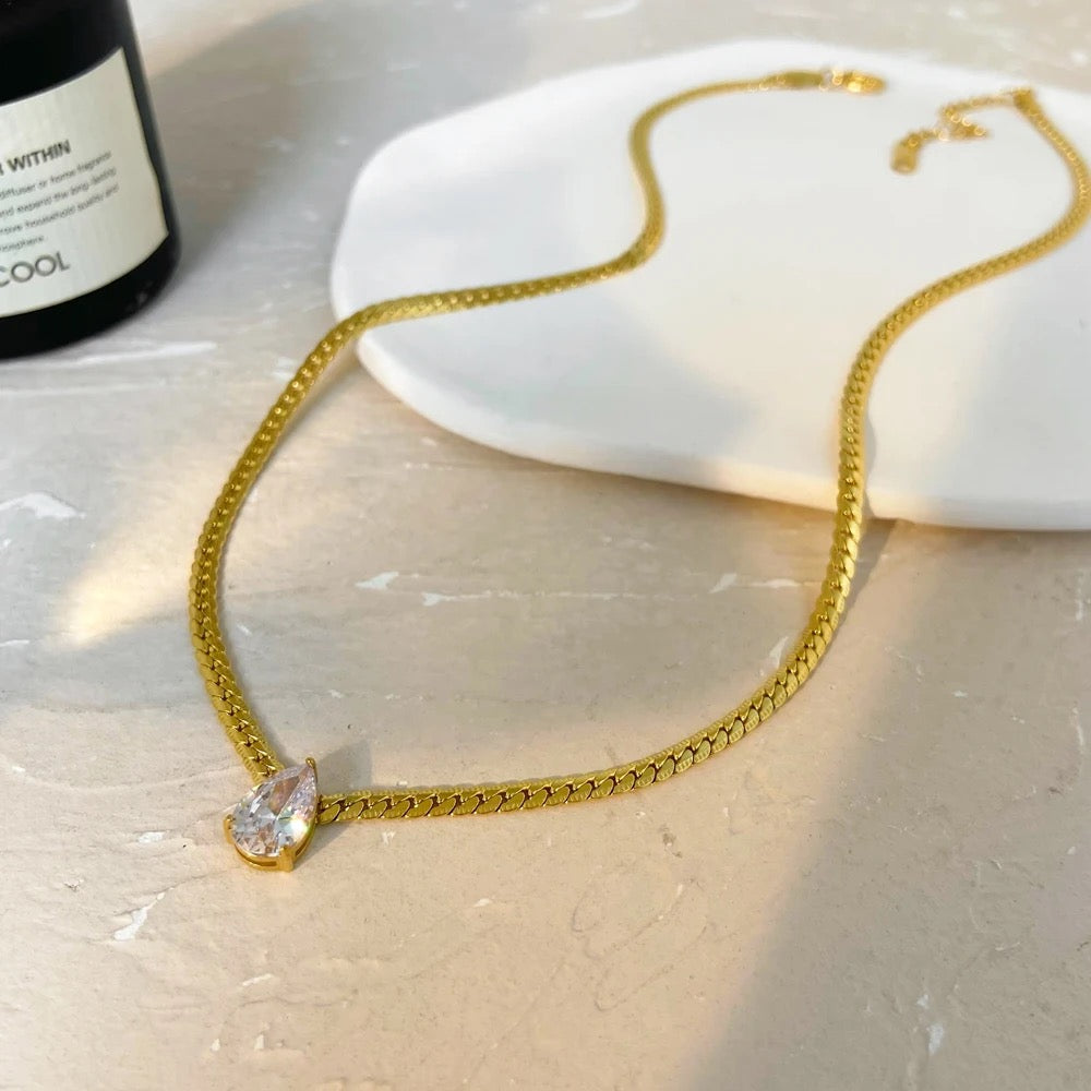 Luxe Tear Gold Necklace