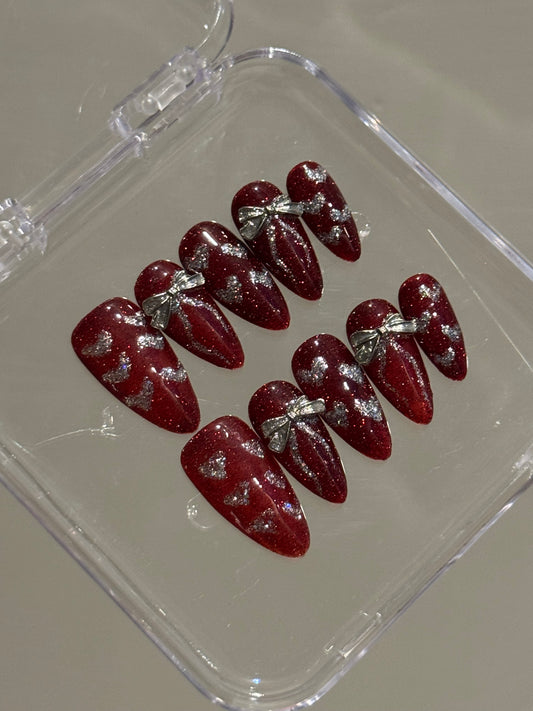 N15 Gold Stilletoe Nails Set