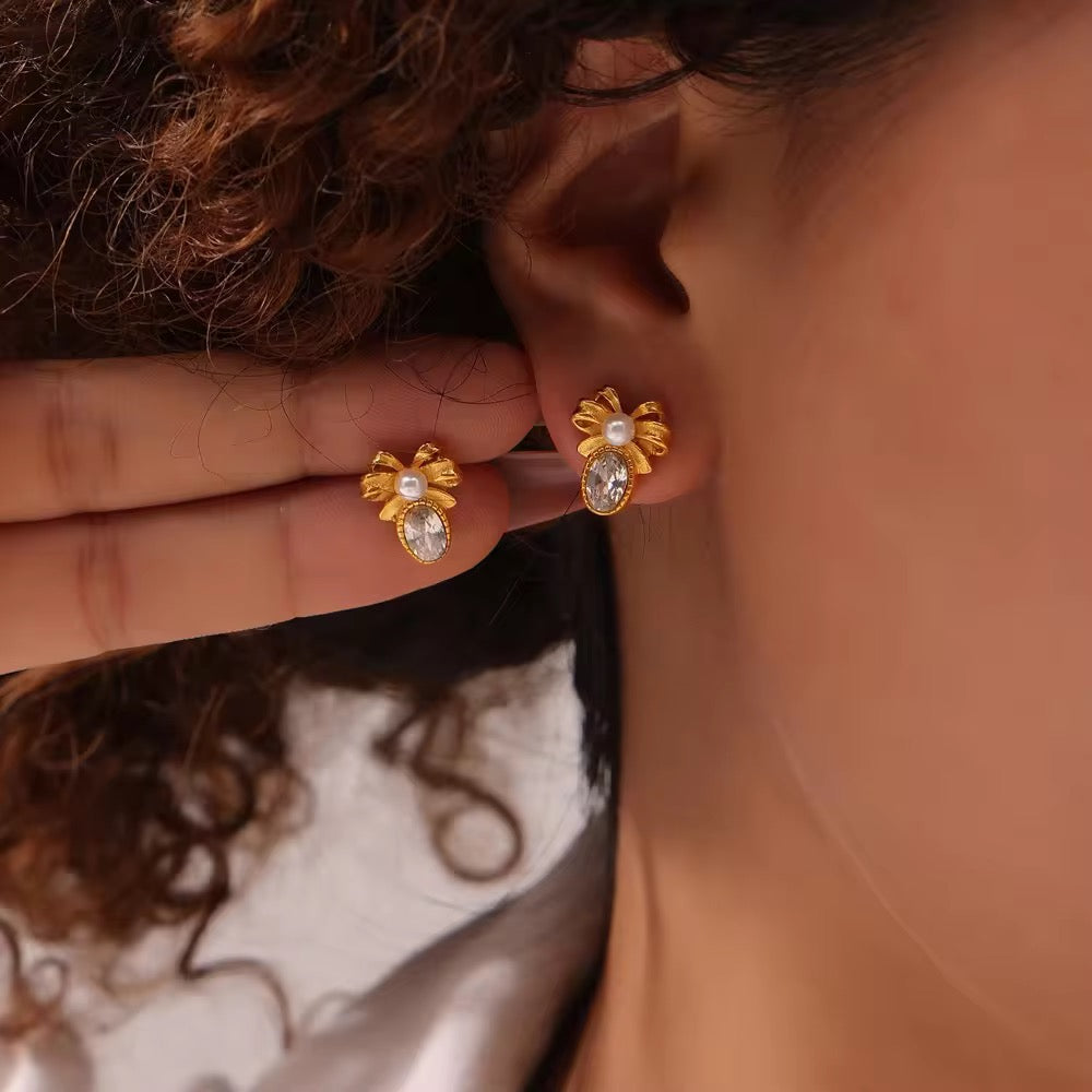 Bow Vintage Studs