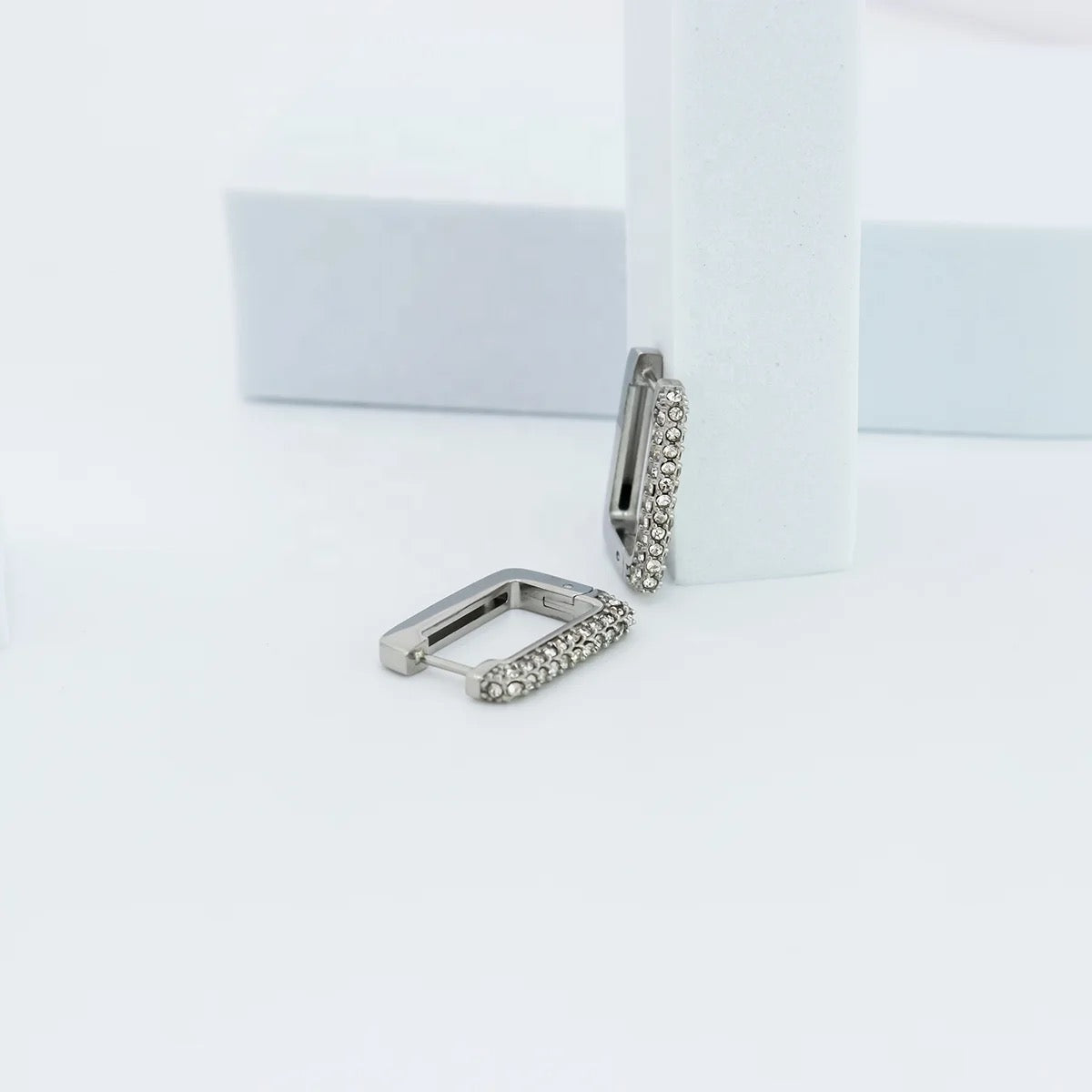 Silver Cz square Hoops (silver)