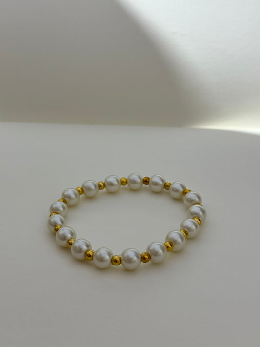 Pearl with gold beads Handmade Bracelet