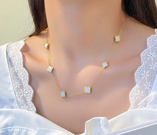 White Berin Clover Necklace