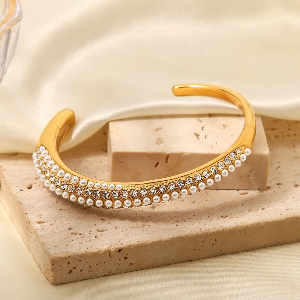 Nector Pearl Bangle